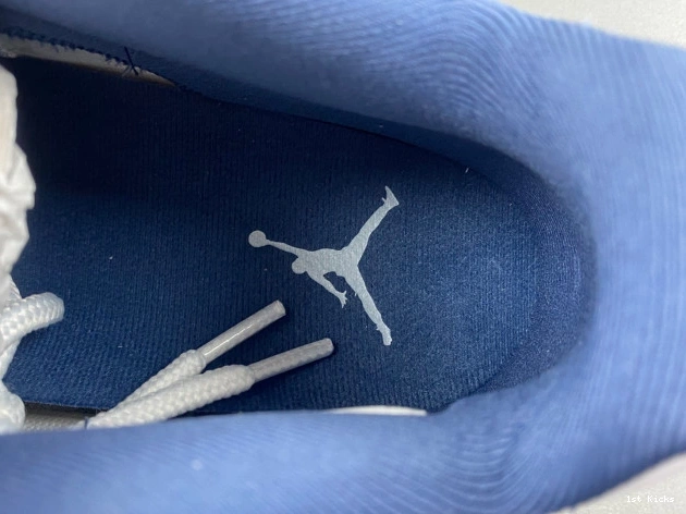Jordan Low FV5104-104 Retro 11 Midnight (2024) Navy 0817